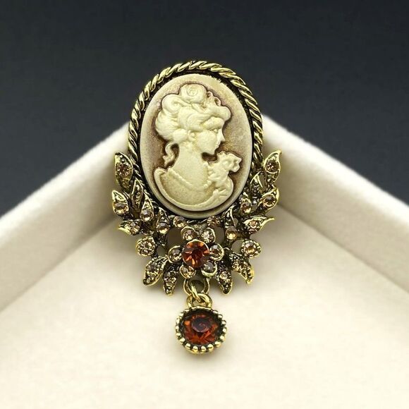 Yellow Gold with Champagne Topaz and Brown Crystal Lady Cameo Pin Back Brooch - Picture 2 of 7
